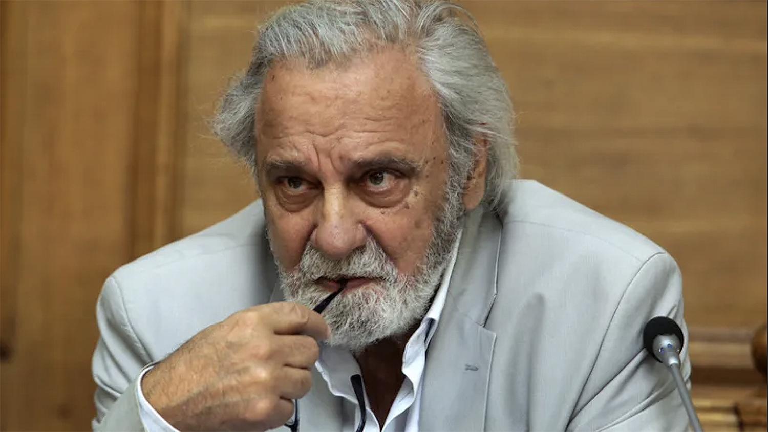 &Pi;έ&theta;&alpha;&nu;&epsilon; &sigma;&epsilon; &eta;&lambda;&iota;&kappa;ί&alpha; 89 &epsilon;&tau;ώ&nu; &omicron; &delta;&iota;&alpha;&nu;&omicron;&eta;&tau;ή&sigmaf; &kappa;&alpha;&iota; &alpha;&kappa;&alpha;&delta;&eta;&mu;&alpha;ϊ&kappa;ό&sigmaf; &Kappa;&omega;&nu;&sigma;&tau;&alpha;&nu;&tau;ί&nu;&omicron;&sigmaf; &Tau;&sigma;&omicron;&upsilon;&kappa;&alpha;&lambda;ά&sigmaf;
