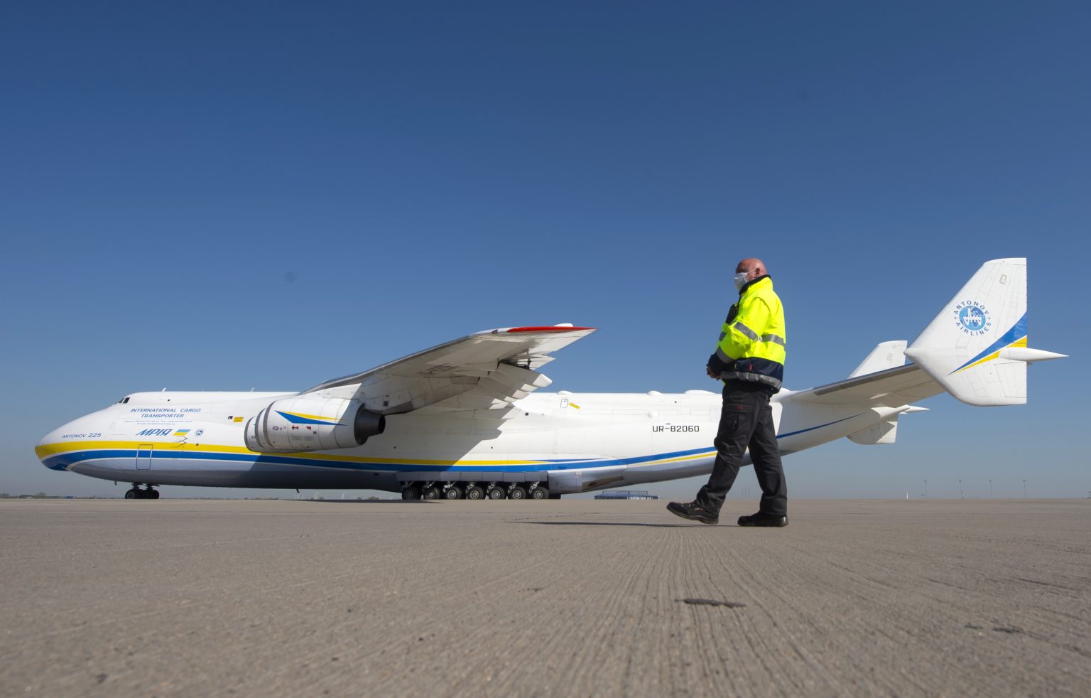 &Sigma;&upsilon;&nu;&alpha;&gamma;&epsilon;&rho;&mu;ό&sigmaf; &sigma;&tau;&eta; &Gamma;&epsilon;&rho;&mu;&alpha;&nu;ί&alpha;: Drone &mu;&epsilon; &epsilon;&kappa;&rho;&eta;&kappa;&tau;&iota;&kappa;ά &epsilon;&nu;&tau;&omicron;&pi;ί&sigma;&tau;&eta;&kappa;&epsilon; &delta;ί&pi;&lambda;&alpha; &sigma;&epsilon; &omicron;&upsilon;&kappa;&rho;&alpha;&nu;&iota;&kappa;ό &alpha;&epsilon;&rho;&omicron;&sigma;&kappa;ά&phi;&omicron;&sigmaf;