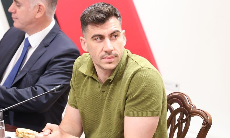 &Alpha;&nu;&alpha;&pi;ά&nu;&tau;&eta;&tau;&epsilon;&sigmaf; &kappa;&lambda;ή&sigma;&epsilon;&iota;&sigmaf; &pi;&alpha;&nu;&tau;&omicron;ύ: &Chi;&iota;&omicron;&upsilon;&mu;&omicron;&rho;&iota;&sigma;&tau;&iota;&kappa;ή &mu;&pi;&eta;&chi;&tau;ή &Chi;&rho;&iota;&sigma;&tau;&omicron;&delta;&omicron;&upsilon;&lambda;ί&delta;&eta; &sigma;&epsilon; &Phi;&epsilon;&iota;&delta;ί&alpha; (&Beta;ί&nu;&tau;&epsilon;&omicron;)