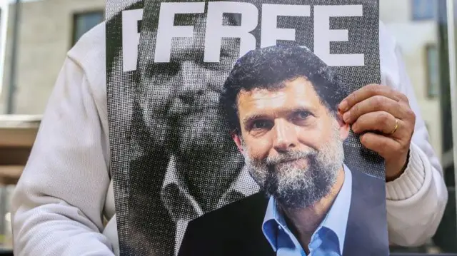 &Omicron;&sigma;&mu;ά&nu; &Kappa;&alpha;&beta;ά&lambda;&alpha;: &Omicron; &Tau;&omicron;ύ&rho;&kappa;&omicron;&sigmaf; &alpha;&gamma;&omega;&nu;&iota;&sigma;&tau;ή&sigmaf; &tau;&eta;&sigmaf; &epsilon;&iota;&rho;ή&nu;&eta;&sigmaf;, &omicron;&iota; &sigma;&chi;έ&sigma;&epsilon;&iota;&sigmaf; &tau;&omicron;&upsilon; &mu;&epsilon; &tau;&eta;&nu; &Kappa;ύ&pi;&rho;&omicron; &kappa;&alpha;&iota; &eta; &kappa;&alpha;&tau;&alpha;&delta;ί&kappa;