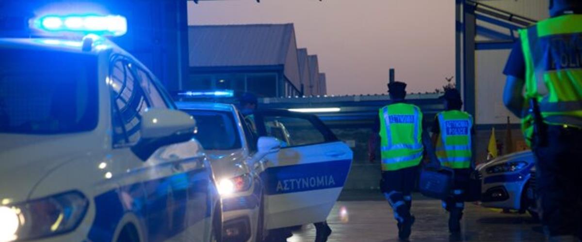 &Mu;&pi;&alpha;&rho;ά&zeta; &epsilon;&lambda;έ&gamma;&chi;&omega;&nu; &alpha;&pi;ό &tau;&eta;&nu; &Alpha;&sigma;&tau;&upsilon;&nu;&omicron;&mu;ί&alpha; &ndash; 17 &sigma;&upsilon;&lambda;&lambda;ή&psi;&epsilon;&iota;&sigmaf; &kappa;&alpha;&iota; 320 &kappa;&alpha;&tau;&alpha;&gamma;&gamma;&epsilon;&lambda;ί&epsilon;&sigmaf; &mu;έ&sigma;&alpha; &sigma;&epsilon; &mu;ί&alpha; &nu;ύ&chi;&tau;&alpha;