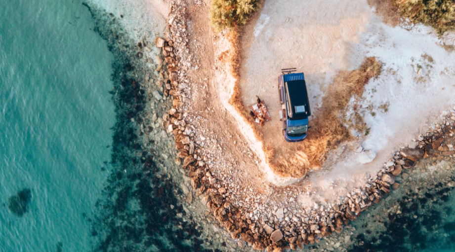 Ξεχάστε τα θέρετρα: Το camping είναι η νέα καλοκαιρινή τάση στην Κύπρο