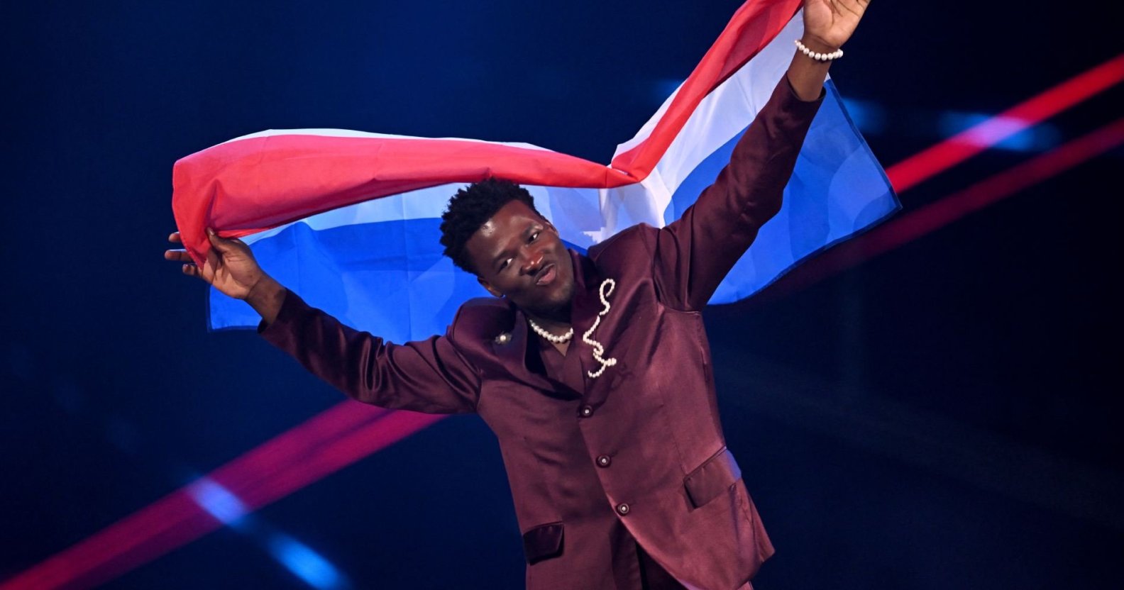 &Omicron;&lambda;&lambda;&alpha;&nu;&delta;ί&alpha;: A&pi;&omicron;&sigma;ύ&rho;&epsilon;&tau;&alpha;&iota; &alpha;&pi;ό &tau;&eta; Eurovision 2027