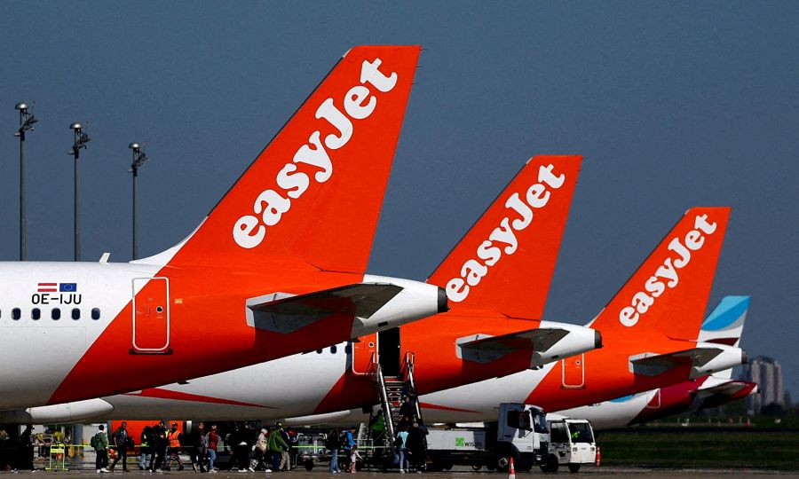 Apollo: &Pi;ώ&sigmaf; &sigma;&chi;&epsilon;&delta;&iota;ά&zeta;&epsilon;&iota; &nu;&alpha; &alpha;&lambda;&lambda;ά&xi;&epsilon;&iota; &tau;&eta;&nu; easyJet &mu;&epsilon;&tau;ά &tau;&eta;&nu; &epsilon;&xi;&alpha;&gamma;&omicron;&rho;ά &tau;&omega;&nu; &pound;5,7 &delta;&iota;&sigma;.