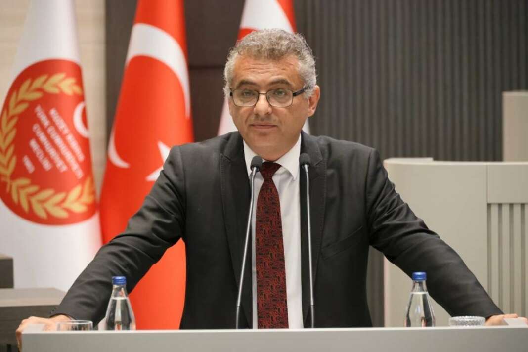 Έ&rho;&chi;&iota;&omicron;&upsilon;&rho;&mu;&alpha;&nu; &gamma;&iota;&alpha; &Mu;&pi;&alpha;&rho;&tau;&sigma;&epsilon;&lambda;ό&nu;&alpha;: &laquo;Ή&tau;&tau;&alpha; &gamma;&iota;&alpha; &tau;&eta;&nu; &alpha;&nu;&theta;&rho;&omega;&pi;ό&tau;&eta;&tau;&alpha; &tau;&alpha; &epsilon;&mu;&pi;ό&delta;&iota;&alpha; &sigma;&tau;&omicron;&upsilon;&sigmaf; &nu;έ&omicron;&upsilon;&sigmaf;&raquo;