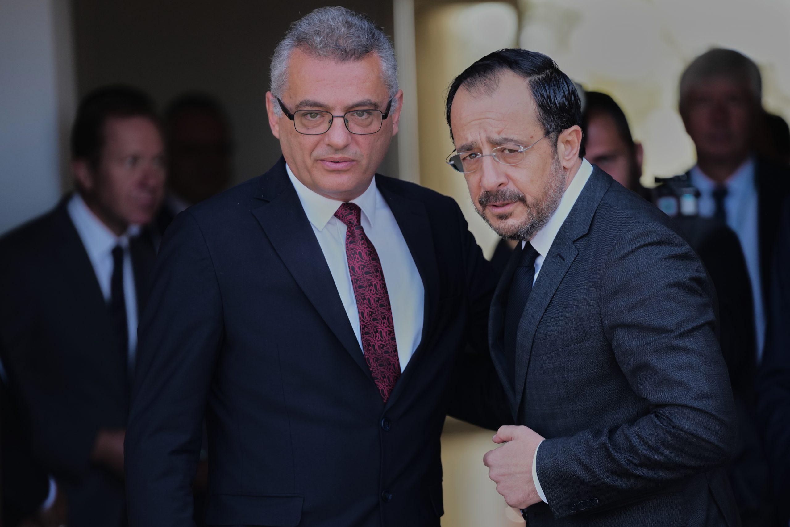 &Sigma;&tau;&iota;&sigmaf; 26 &Alpha;&upsilon;&gamma;&omicron;ύ&sigma;&tau;&omicron;&upsilon; &eta; &sigma;&upsilon;&nu;ά&nu;&tau;&eta;&sigma;&eta; &Chi;&rho;&iota;&sigma;&tau;&omicron;&delta;&omicron;&upsilon;&lambda;ί&delta;&eta; - Έ&rho;&chi;&iota;&omicron;&upsilon;&rho;&mu;&alpha;&nu; &upsilon;&pi;ό &tau;&eta;&nu; &alpha;&iota;&gamma;ί&delta;&alpha; &tau;&omega;&nu; &Eta;&nu;&omega;&mu;έ&nu;&omega;&nu; &Epsilon;&theta;&nu;ώ&nu;