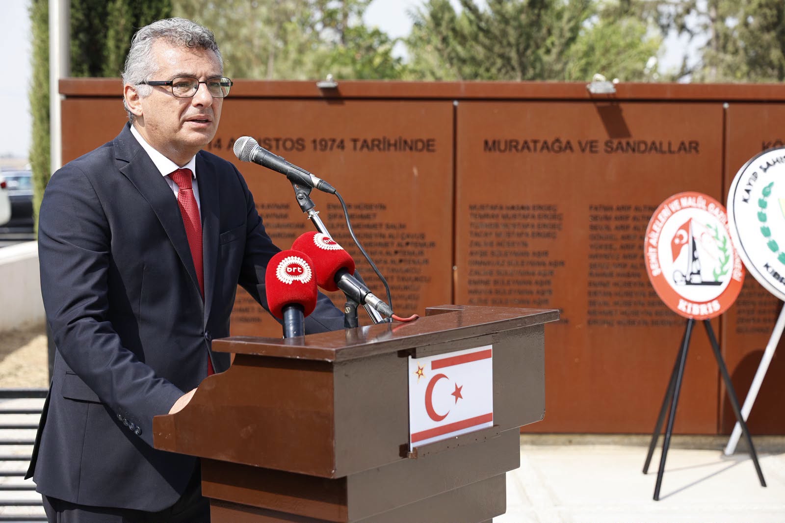 Έ&rho;&chi;&iota;&omicron;&upsilon;&rho;&mu;&alpha;&nu; &kappa;&alpha;&tau;ά &Epsilon;&upsilon;&rho;&omega;&kappa;&omicron;&iota;&nu;&omicron;&beta;&omicron;&upsilon;&lambda;ί&omicron;&upsilon;: &Kappa;&alpha;&tau;&alpha;&gamma;&gamma;έ&lambda;&lambda;&epsilon;&iota; &laquo;&delta;ύ&omicron; &mu;έ&tau;&rho;&alpha; &kappa;&alpha;&iota; &delta;ύ&omicron; &sigma;&tau;&alpha;&theta;&mu;ά&raquo; &gamma;&iota;&alpha; &tau;&omicron;&upsilon;&sigmaf; &alpha;&gamma;&nu;&omicron;&omicron;&upsilon;&mu;έ&nu;&omicron;&upsilon;&sigmaf;