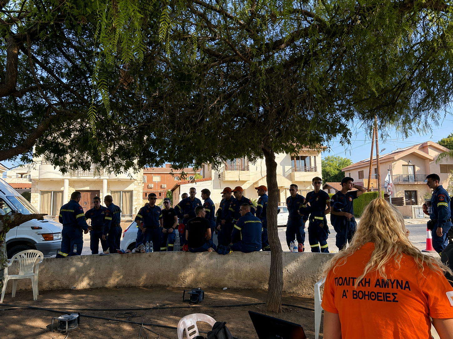 &Sigma;&tau;&eta;&nu; &Kappa;ύ&pi;&rho;&omicron; 21&mu;&epsilon;&lambda;ή&sigmaf; &omicron;&mu;ά&delta;&alpha; &delta;&alpha;&sigma;&omicron;&pi;&upsilon;&rho;ό&sigma;&beta;&epsilon;&sigma;&eta;&sigmaf; &alpha;&pi;ό &tau;&eta;&nu; &Epsilon;&lambda;&lambda;ά&delta;&alpha;