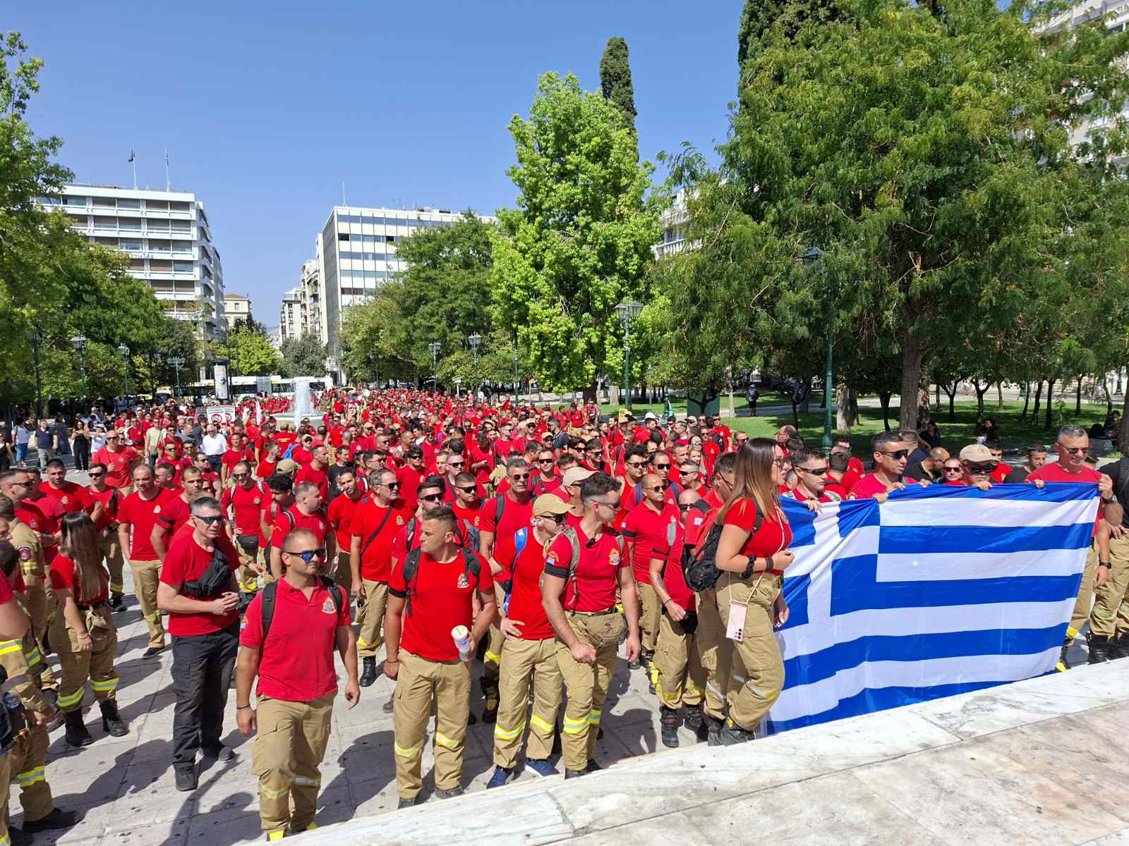 &Epsilon;&pi;&omicron;&chi;&iota;&kappa;&omicron;ί &pi;&upsilon;&rho;&omicron;&sigma;&beta;έ&sigma;&tau;&epsilon;&sigmaf;: &laquo;600 &epsilon;&upsilon;&rho;ώ &gamma;&iota;&alpha; &nu;&alpha; &kappa;&alpha;&theta;ό&mu;&alpha;&sigma;&tau;&epsilon; &alpha;&nu;&tau;ί &nu;&alpha; &kappa;ά&nu;&omicron;&upsilon;&mu;&epsilon; &pi;&rho;ό&lambda;&eta;&psi;&eta;&raquo;