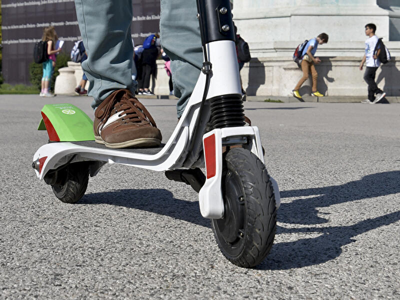 &Sigma;&phi;ί&gamma;&gamma;&epsilon;&iota; &omicron; &kappa;&lambda;&omicron;&iota;ό&sigmaf; &gamma;&iota;&alpha; &tau;&alpha; e-scooters: &Kappa;&alpha;&tau;ά&sigma;&chi;&epsilon;&sigma;&eta; έ&omega;&sigmaf; &kappa;&alpha;&iota; 3 &mu;ή&nu;&epsilon;&sigmaf; &gamma;&iota;&alpha; &tau;&omicron;&upsilon;&sigmaf; &pi;&alpha;&rho;&alpha;&beta;ά&tau;&epsilon;&sigmaf; &ndash; &Sigma;&chi;έ&delta;&iota;&omicron; &mu;&epsilon; 100+ &chi;ώ&rho;&omicron;&upsilon;&sigmaf; &sigma;&tau;ά&theta;&mu;&epsilon;&upsilon;&sigma;&eta;&sigmaf; &sigma;&tau;&eta; &Lambda;&epsilon;&upsilon;&kappa;&omega;&sigma;ί&alpha;