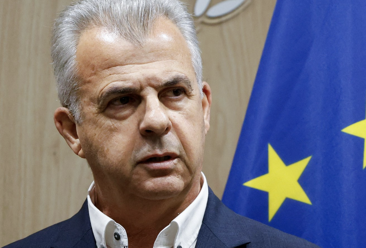 &Phi;&upsilon;&tau;&iota;&rho;ή&sigmaf; &gamma;&iota;&alpha; &Mu;&alpha;&lambda;&tau;έ&zeta;&omicron;: &laquo;&Delta;&epsilon;&nu; &mu;&pi;&omicron;&rho;&epsilon;ί &kappa;ά&pi;&omicron;&iota;&omicron;&sigmaf; &nu;&alpha; &epsilon;&pi;&iota;&beta;ά&lambda;&lambda;&epsilon;&iota; &tau;&alpha; &delta;&iota;&kappa;ά &tau;&omicron;&upsilon; &theta;έ&lambda;&omega;&raquo;