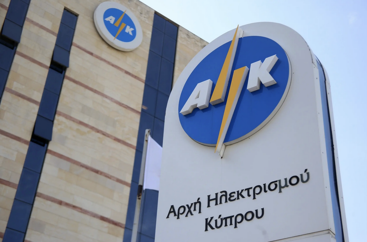 &Gamma;&iota;&alpha;&tau;ί &epsilon;ί&nu;&alpha;&iota; &laquo;&kappa;ά&tau;&omega;&raquo; ό&tau;&alpha;&nu; &tau;&iota;&sigmaf; &chi;&rho;&epsilon;&iota;ά&zeta;&epsilon;&sigma;&alpha;&iota; &omicron;&iota; &beta;&lambda;ά&beta;&epsilon;&sigmaf; &tau;&eta;&sigmaf; &Alpha;&Eta;&Kappa;;