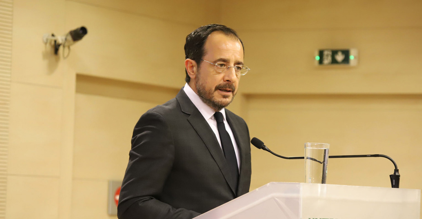 &Kappa;&alpha;&tau;&alpha;&delta;&iota;&kappa;ά&zeta;&epsilon;&iota; &tau;&iota;&sigmaf; &pi;&rho;&omicron;&kappa;&lambda;ή&sigma;&epsilon;&iota;&sigmaf; &sigma;&tau;&eta; &Delta;&epsilon;&rho;ύ&nu;&epsilon;&iota;&alpha; &omicron; &Chi;&rho;&iota;&sigma;&tau;&omicron;&delta;&omicron;&upsilon;&lambda;ί&delta;&eta;&sigmaf;: &laquo;&Delta;&epsilon;&nu; ή&tau;&alpha;&nu; &mu;ό&nu;&omicron; &tau;&alpha; drones&raquo; &ndash; &Tau;&iota; &delta;ή&lambda;&omega;&sigma;&epsilon; &gamma;&iota;&alpha; &alpha;&nu;&alpha;&sigma;&chi;&eta;&mu;&alpha;&tau;&iota;&sigma;&mu;ό &kappa;&alpha;&iota; &Kappa;&upsilon;&pi;&rho;&iota;&alpha;&kappa;ό