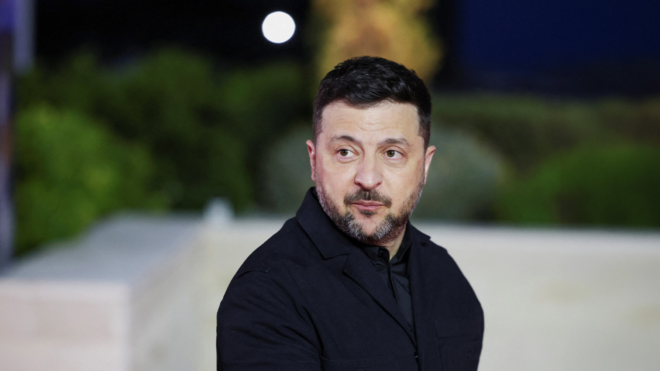 &Zeta;&epsilon;&lambda;έ&nu;&sigma;&kappa;&iota;: E&lambda;&pi;ί&zeta;&epsilon;&iota; &pi;&omega;&sigmaf; &omicron;&iota; &pi;&iota;έ&sigma;&epsilon;&iota;&sigmaf; &pi;&rho;&omicron;&sigmaf; &tau;&eta; &Mu;ό&sigma;&chi;&alpha; &theta;&alpha; &phi;έ&rho;&omicron;&upsilon;&nu; &tau;&eta;&nu; &epsilon;&iota;&rho;ή&nu;&eta; &tau;&omicron; &phi;&theta;&iota;&nu;ό&pi;&omega;&rho;&omicron;