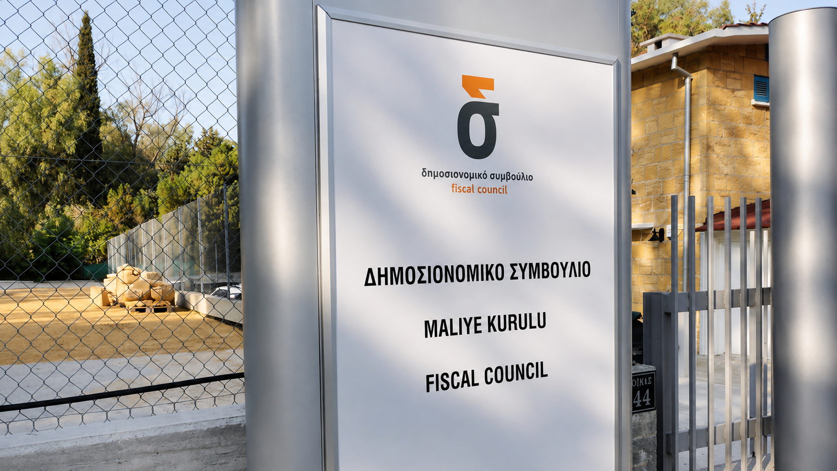 &Delta;&eta;&mu;&omicron;&sigma;&iota;&omicron;&nu;&omicron;&mu;&iota;&kappa;ό &Sigma;&upsilon;&mu;&beta;&omicron;ύ&lambda;&iota;&omicron;: &laquo;&Psi;&epsilon;&upsilon;&delta;&alpha;ί&sigma;&theta;&eta;&sigma;&eta;&raquo; &eta; &alpha;ύ&xi;&eta;&sigma;&eta; &tau;&omega;&nu; &epsilon;&pi;&epsilon;&nu;&delta;ύ&sigma;&epsilon;&omega;&nu; &ndash; &tau;&omicron; &Alpha;&Epsilon;&Pi; &sigma;&tau;&eta;&rho;ί&zeta;&epsilon;&tau;&alpha;&iota; &sigma;&tau;&eta;&nu; &kappa;&alpha;&tau;&alpha;&nu;ά&lambda;&omega;&sigma;&eta;
