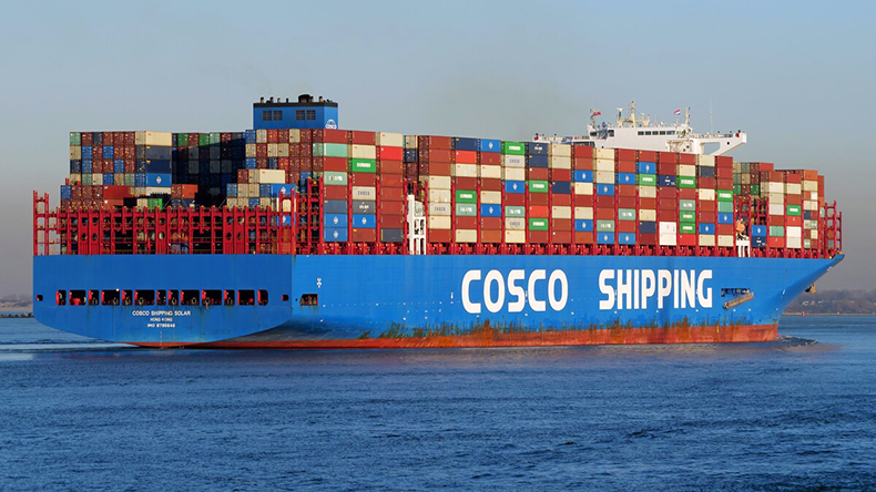 Reuters: &Pi;&lambda;&omicron;ί&alpha; &tau;&eta;&sigmaf; COSCO &phi;έ&rho;&epsilon;&tau;&alpha;&iota; &nu;&alpha; &sigma;&upsilon;&lambda;&lambda;έ&gamma;&omicron;&upsilon;&nu; &sigma;&tau;&rho;&alpha;&tau;&iota;&omega;&tau;&iota;&kappa;έ&sigmaf; &pi;&lambda;&eta;&rho;&omicron;&phi;&omicron;&rho;ί&epsilon;&sigmaf; &gamma;&iota;&alpha; &tau;&omicron; &Pi;&epsilon;&kappa;ί&nu;&omicron;