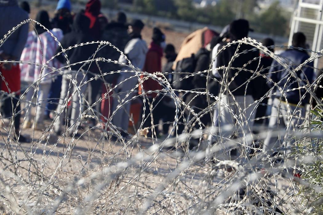 Από 37 σε 180 αναχωρήσεις ανά 100 παράτυπες αφίξεις – Τι δείχνουν τα στοιχεία για το μεταναστευτικό