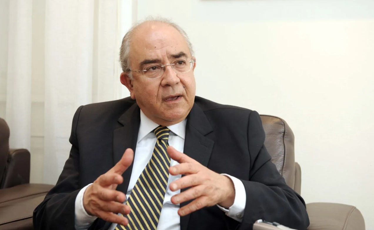 &Beta;ό&mu;&beta;&epsilon;&sigmaf; &Omicron;&mu;ή&rho;&omicron;&upsilon; &gamma;&iota;&alpha; &Epsilon;&Delta;&Epsilon;&Kappa;: &laquo;&Kappa;&alpha;&tau;&alpha;&pi;&alpha;&tau;&epsilon;ί&tau;&alpha;&iota; &kappa;ά&theta;&epsilon; &kappa;&alpha;&nu;ό&nu;&alpha;&sigmaf; &delta;&iota;&alpha;&phi;ά&nu;&epsilon;&iota;&alpha;&sigmaf;&raquo; &ndash; &Sigma;&kappa;&lambda;&eta;&rho;έ&sigmaf; &kappa;&alpha;&tau;&alpha;&gamma;&gamma;&epsilon;&lambda;ί&epsilon;&sigmaf; &lambda;ί&gamma;&omicron; &pi;&rho;&iota;&nu; &tau;&eta;&nu; &kappa;ά&lambda;&pi;&eta;