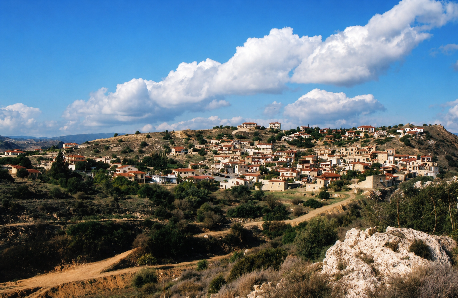 Village Nights Under the Stars: 80s &kappa;&alpha;&iota; 90s &kappa;ά&tau;&omega; &alpha;&pi;ό &tau;&alpha; &alpha;&sigma;&tau;έ&rho;&iota;&alpha; &sigma;&tau;&omicron; &Psi;&epsilon;&mu;&alpha;&tau;&iota;&sigma;&mu;έ&nu;&omicron;