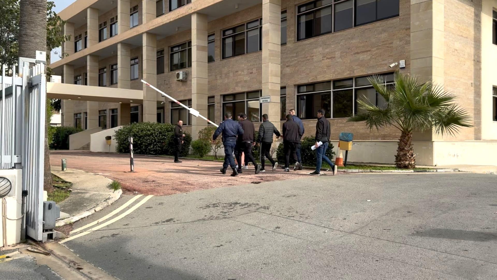 &Sigma;&tau;&omicron; &kappa;&epsilon;&lambda;ί &gamma;&iota;&alpha; &omicron;&kappa;&tau;ώ &eta;&mu;έ&rho;&epsilon;&sigmaf; &omicron; 36&chi;&rho;&omicron;&nu;&omicron;&sigmaf; &mu;&epsilon; &tau;&alpha; 23 &kappa;&iota;&lambda;ά &kappa;ά&nu;&nu;&alpha;&beta;&eta;&sigmaf;