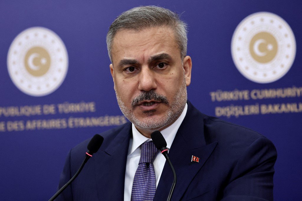&Phi;&iota;&nu;&tau;ά&nu;: &Epsilon;&lambda;&lambda;ά&delta;&alpha;, &Kappa;ύ&pi;&rho;&omicron;&sigmaf; &kappa;&alpha;&iota; &Iota;&sigma;&rho;&alpha;ή&lambda; &sigma;&upsilon;&gamma;&kappa;&rho;ό&tau;&eta;&sigma;&alpha;&nu; &laquo;&sigma;&upsilon;&mu;&mu;&alpha;&chi;ί&alpha; &alpha;&sigma;&phi;&alpha;&lambda;&epsilon;ί&alpha;&sigmaf;&raquo; &kappa;&alpha;&tau;ά &tau;&eta;&sigmaf; &Tau;&omicron;&upsilon;&rho;&kappa;ί&alpha;&sigmaf;