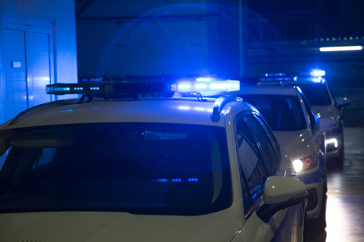 &Sigma;&tau;&omicron;&upsilon;&sigmaf; &delta;&rho;ό&mu;&omicron;&upsilon;&sigmaf; &eta; &Alpha;&sigma;&tau;&upsilon;&nu;&omicron;&mu;ί&alpha; ό&lambda;&eta; &tau;&eta; &nu;ύ&chi;&tau;&alpha; &ndash; &Omicron;&kappa;&tau;ώ &sigma;&upsilon;&lambda;&lambda;ή&psi;&epsilon;&iota;&sigmaf; &kappa;&alpha;&iota; &epsilon;&kappa;&alpha;&tau;&omicron;&nu;&tau;ά&delta;&epsilon;&sigmaf; έ&lambda;&epsilon;&gamma;&chi;&omicron;&iota;