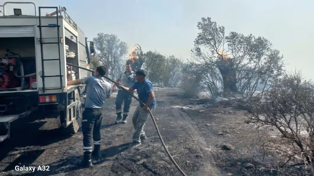 Τέθηκε υπό έλεγχο η πυρκαγιά στην κατεχόμενη Τρυπημένη (Bίντεο)